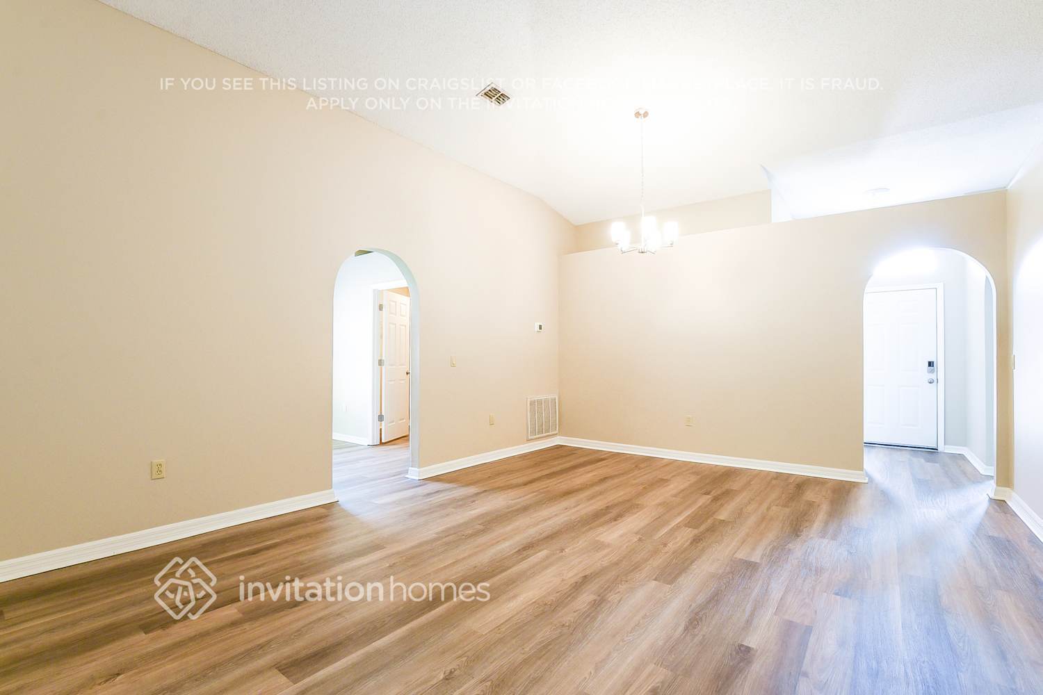 Building Photo - 3277 Bellingham Dr