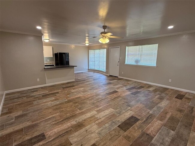 Building Photo - 8343 Bigwood St