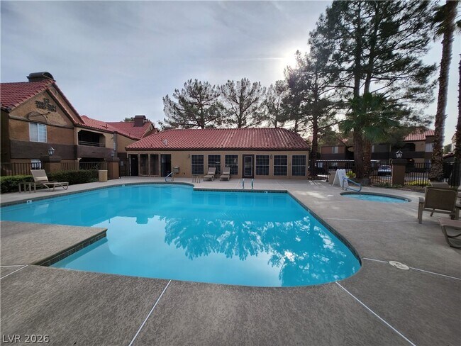 Building Photo - 2200 S Fort Apache Rd