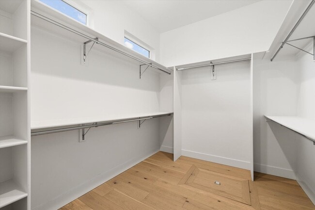 Building Photo - 7786 W Diamond Lk Dr