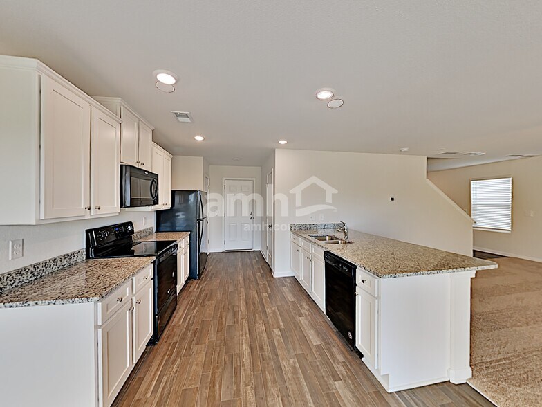 Building Photo - 3022 Wingadee Dr