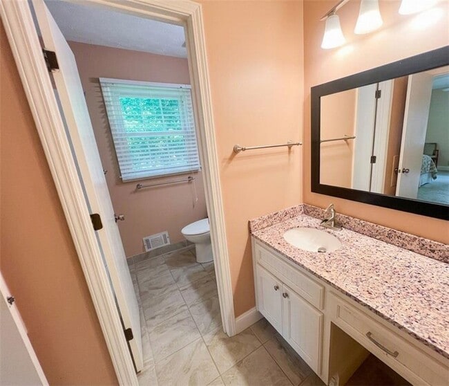 Building Photo - 554 Cana Of Galilee Ct