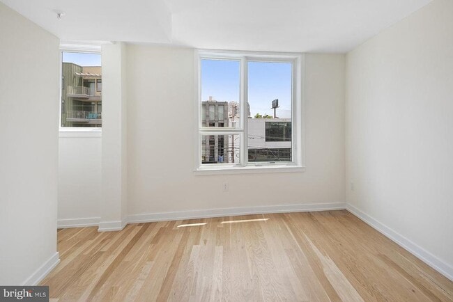 Building Photo - 806 N 2nd St