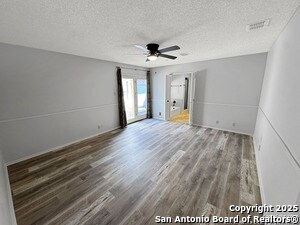 Building Photo - 16918 Summer Creek Dr