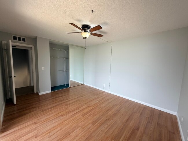 Building Photo - 37 Lake Arbor Dr