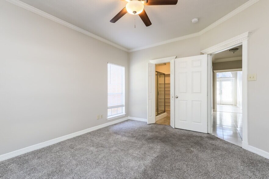 Building Photo - 3407 El James Dr