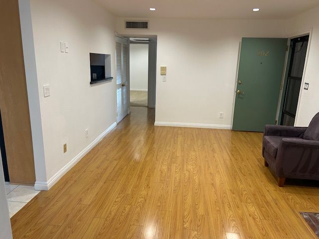 Building Photo - 4000 W Victory Blvd