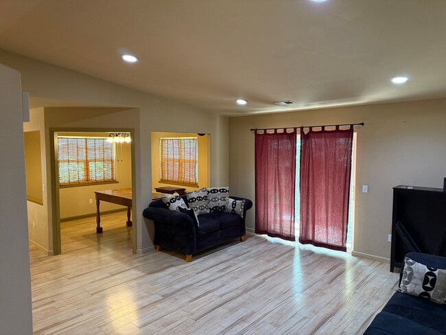 Building Photo - Magalia Home for rent/two bedroom, shared home.