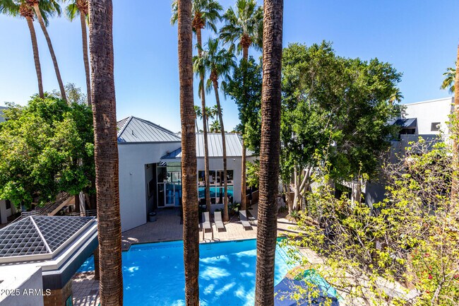 Building Photo - 3633 N 3rd Ave