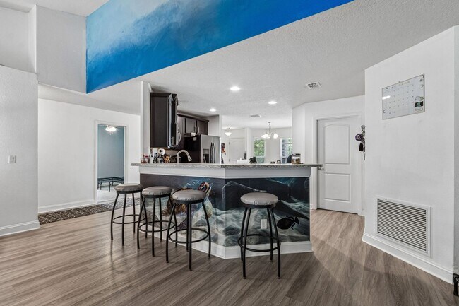 Building Photo - 87096 Farnsworth Ln