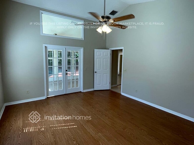 Building Photo - 842 Shriver Cir