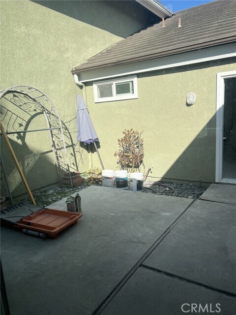 Building Photo - 33 Orangegrove