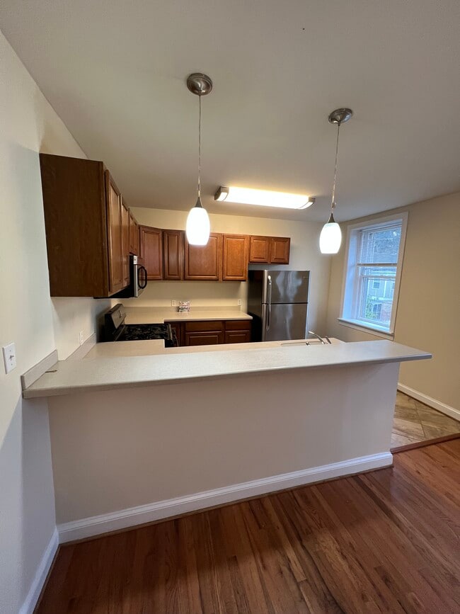 Building Photo - 112 N Arthur Ashe Blvd