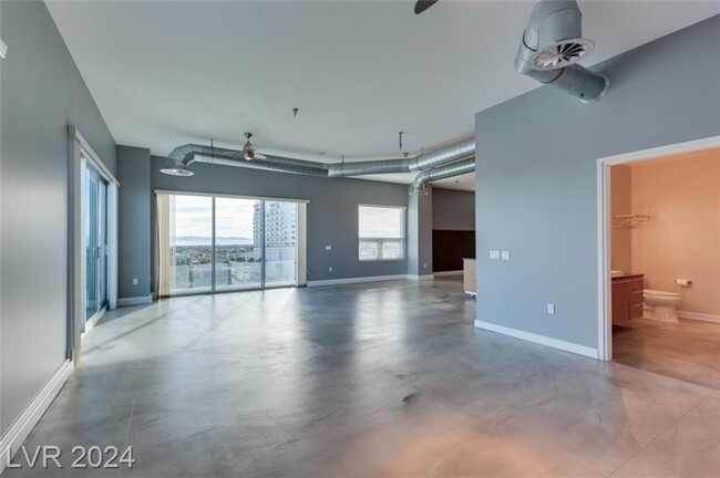 Building Photo - NEWPORT LOFTS--MAGNIFICENT PANORAMIC VIEWS...