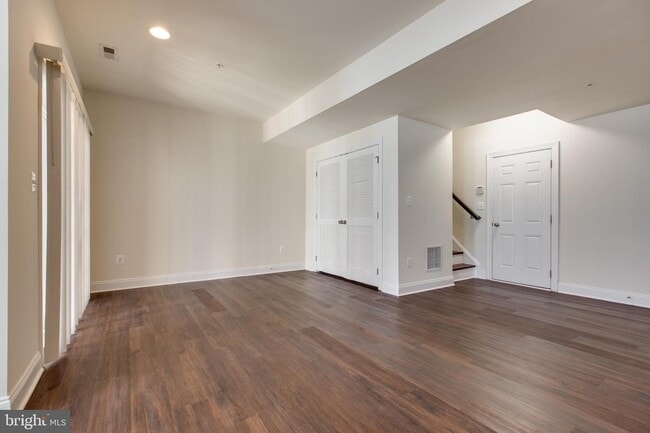 Building Photo - 7757 Crystal Brook Way