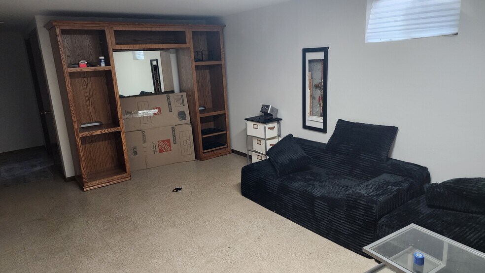 Building Photo - 14823 E Colgate Dr