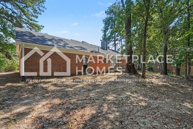 Building Photo - 1025 Walker Pl Dr