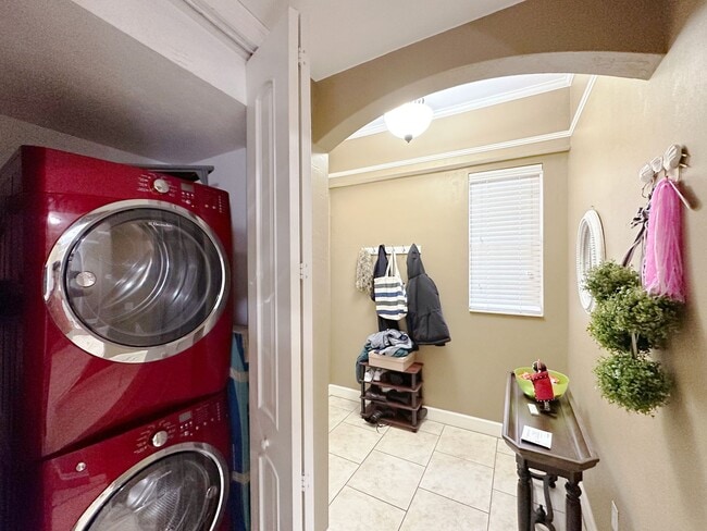 Building Photo - Jackson Square - 2 Bedroom, 2 Bathroom Condo