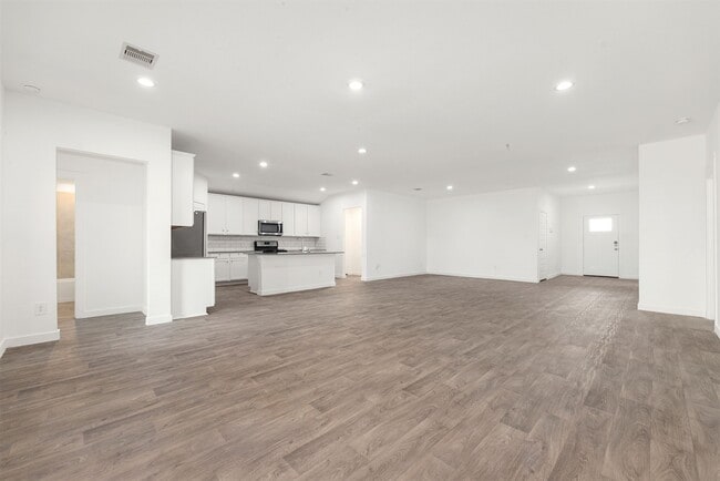 Building Photo - 6931 Dell Vista Drive