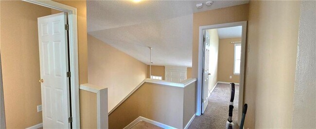 Building Photo - 2513 Davenham Ln