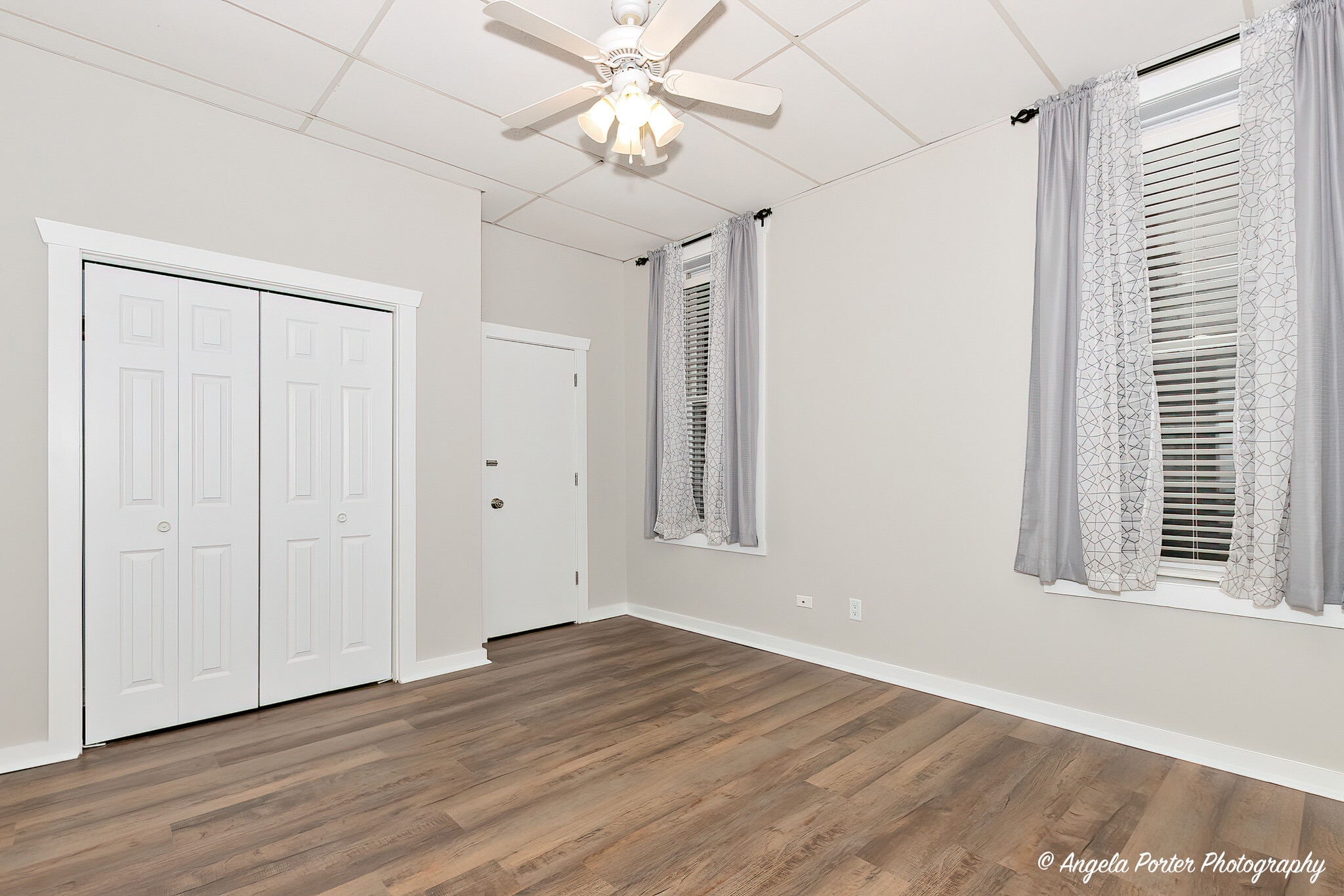 Building Photo - 931 Main St