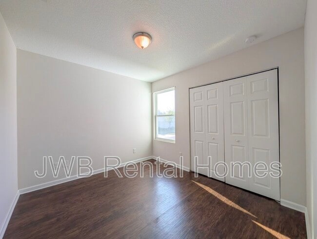 Building Photo - 8401 McGirts Village Ln