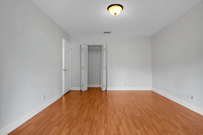 Building Photo - 7888 La Mirada Dr