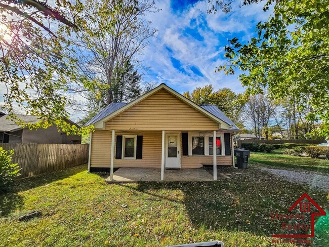 Primary Photo - 229 S Franklin Ave