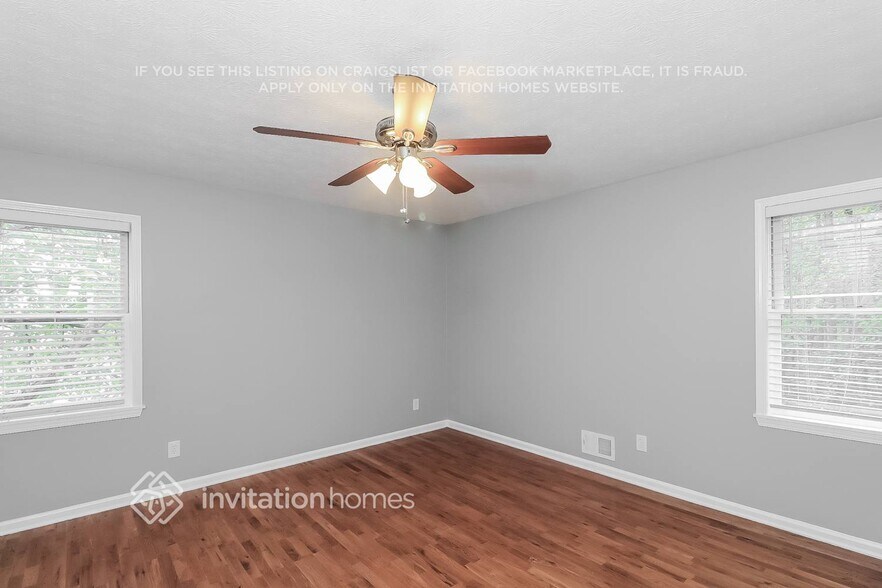 Building Photo - 4414 Lamar Dr