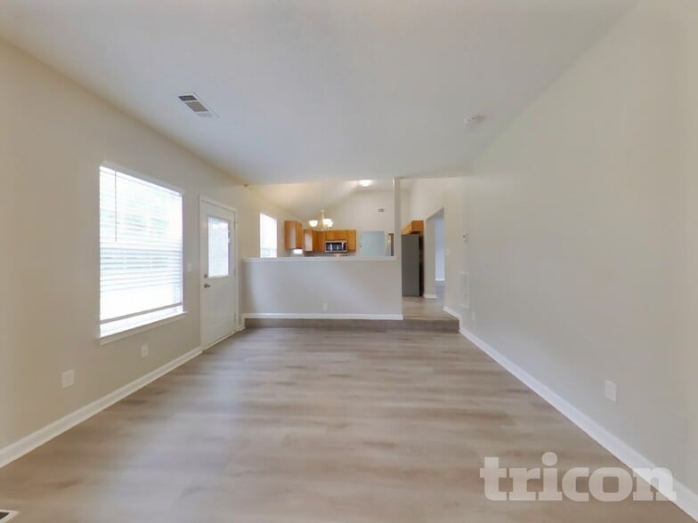 Building Photo - 816 Marcus Ln