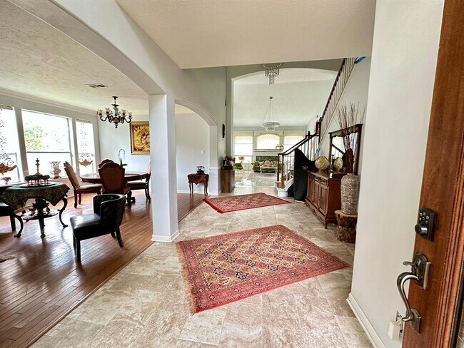 Building Photo - 23707 Hackberry Dr