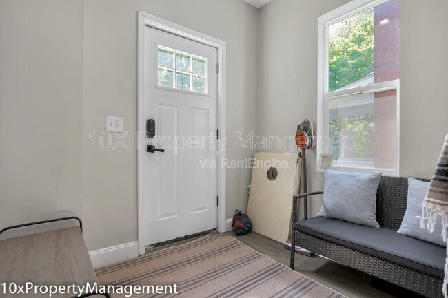 Building Photo - 566 Kimball Pl