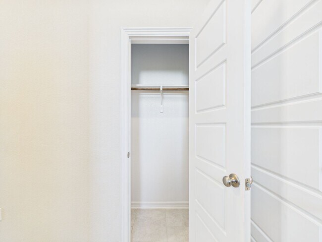Building Photo - 2505 Meyer Cv