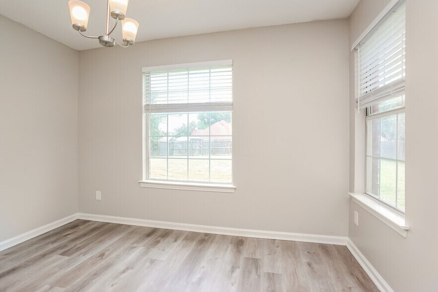 Building Photo - 6722 Finch Rd