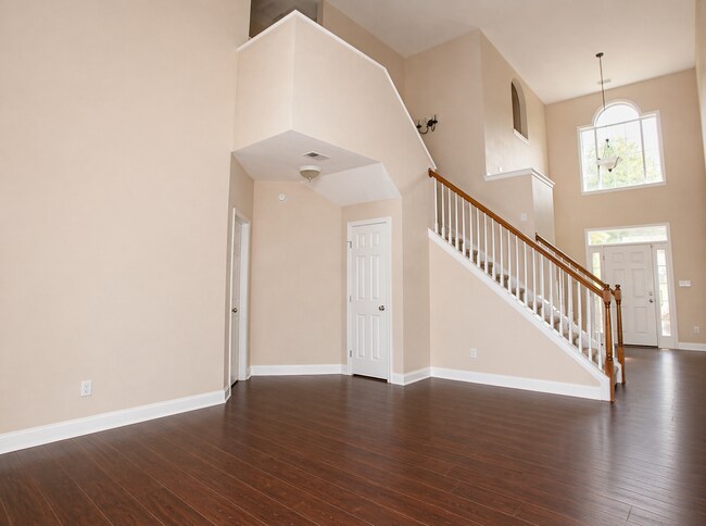 Building Photo - 442 Forest Lakes Dr