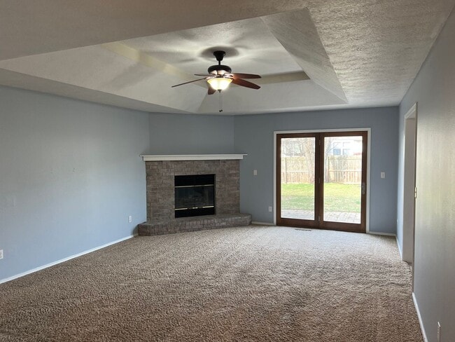 Building Photo - Quiet 3Bed / 2Bath in Springfield