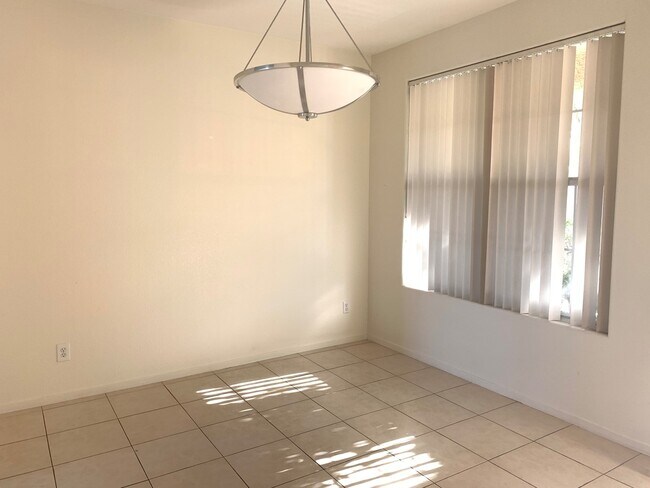 Building Photo - TWO STORY 4 BED 2.5 BATH HOME IN THE CACTUS SPRINGS GATED COMMUNITY