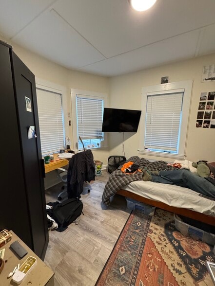 Building Photo - 18 Sawyer Ter