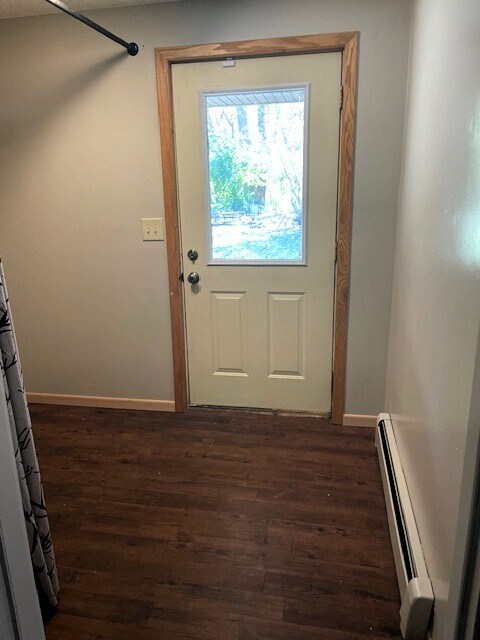 Building Photo - 9901 Runnymeade Ln