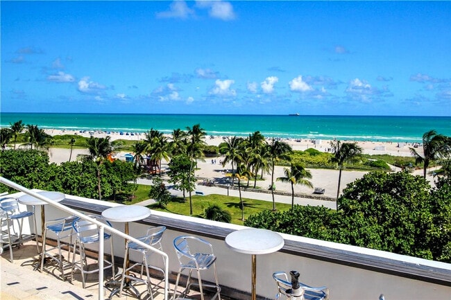 Building Photo - 1036 Ocean Dr