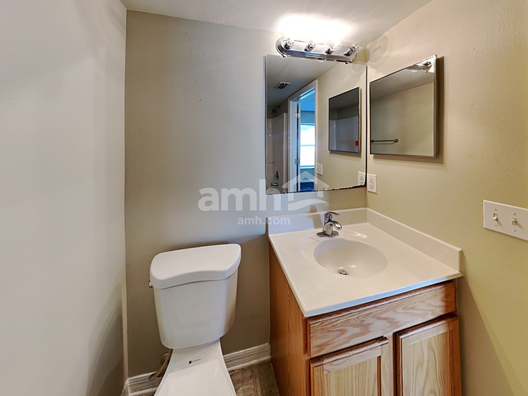 Building Photo - 3941 Warbler Dr