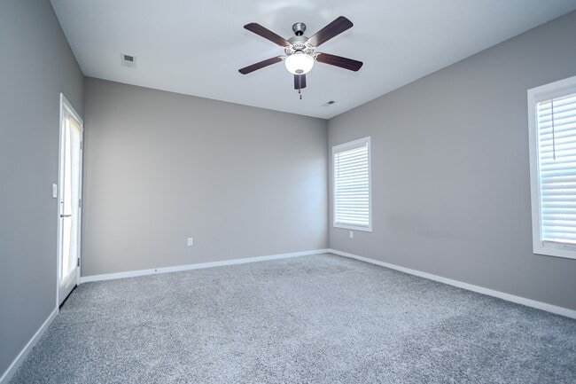 Building Photo - 9012 Jean Louise Dr