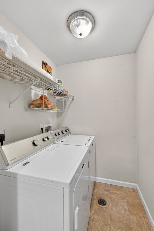 Building Photo - 1313 Piedmont Cir