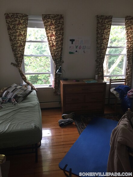 Building Photo - 38 Bond St