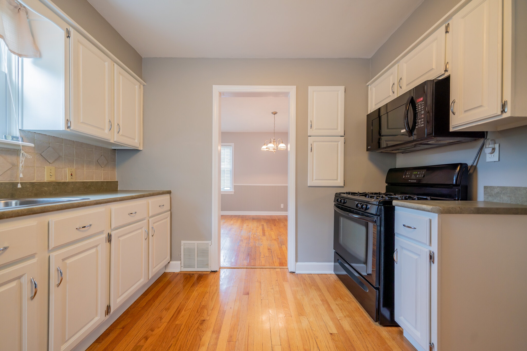 Building Photo - 1200 Brentwood Rd