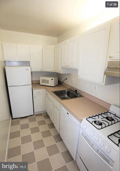 Building Photo - 4515 Willard Ave