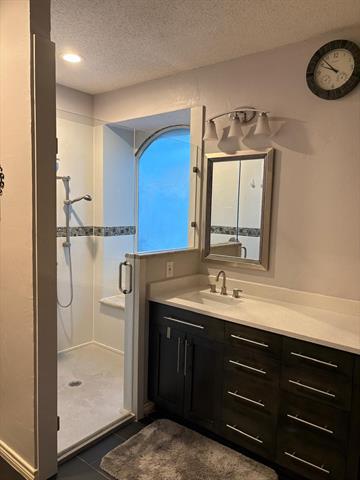 Building Photo - 2113 Cannes Dr