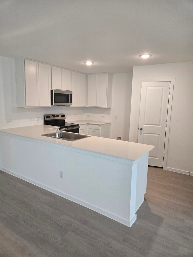 Building Photo - 720 Canyon Run