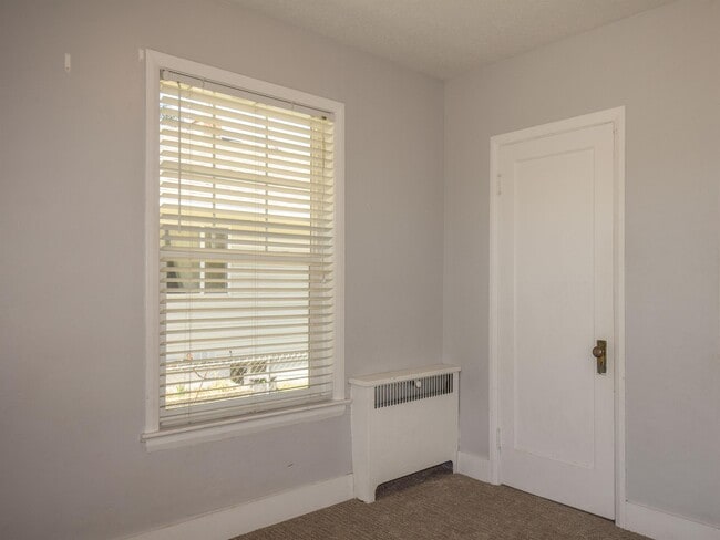 Building Photo - 56 N 400 W