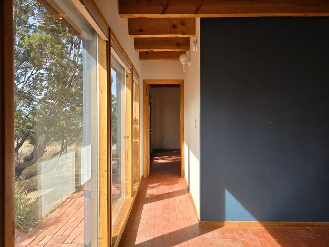 Building Photo - 22 Encantado Cir